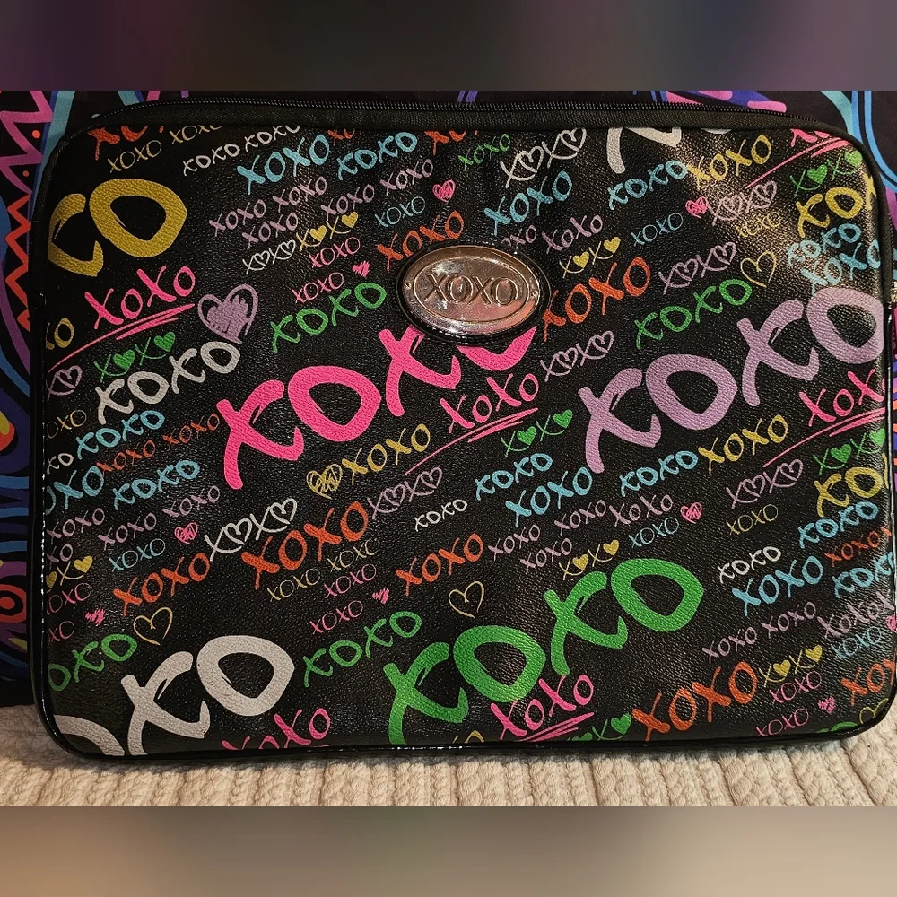 XOXO Multicolor Laptop Soft Case Sleeve